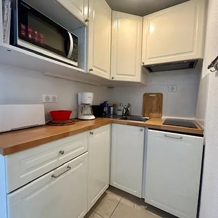 T2 A Royan, 4 Pers., Proche Et Commerces, Parking, Balcon, Confortable Et Equipe - Fr-1-494-60 Apartament