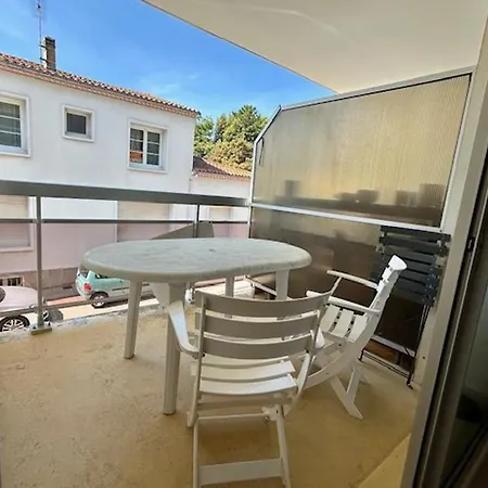T2 A Royan, 4 Pers., Proche Et Commerces, Parking, Balcon, Confortable Et Equipe - Fr-1-494-60 Lejlighed *